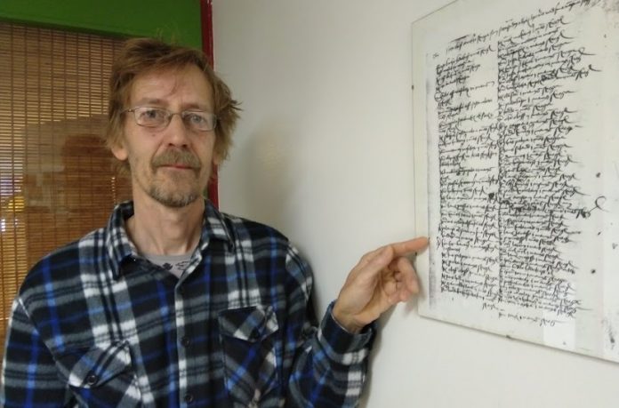 Heikki_Hämäläinen_kirjoitusraameissa