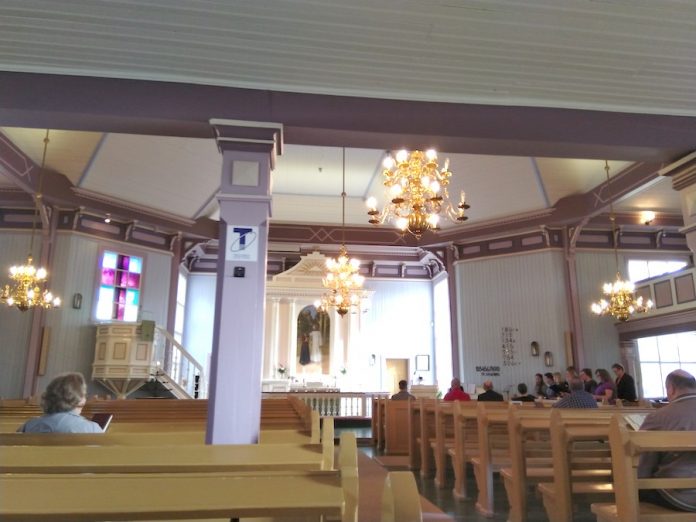 Töysän kirkko_sisä