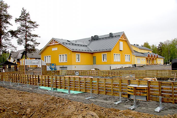 Tuurin uusi kyläkoulu