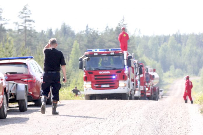 kuuma oli säiliöautojonossa