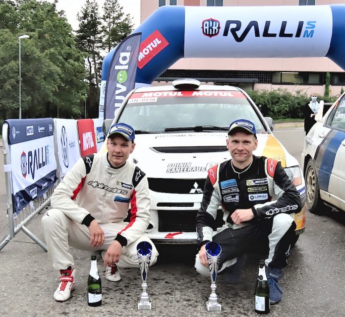 Ville Hautamäki-Mika Juntunen SM Kouvola, Kuva Jussi Laitila copy